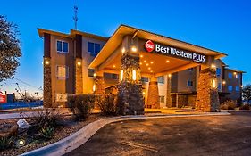 Best Western Plus Seminole Hotel & Suites